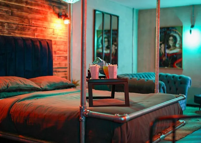 31B Urban Stays